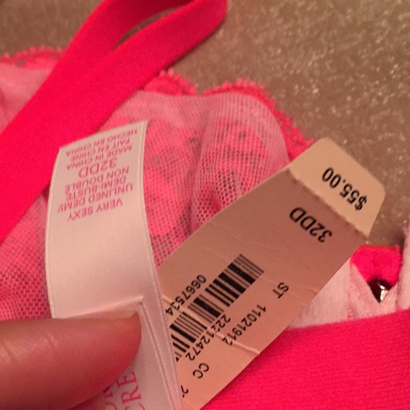 Victoria’s Secret bra and garter w/ added G string - Picture 10 of 10